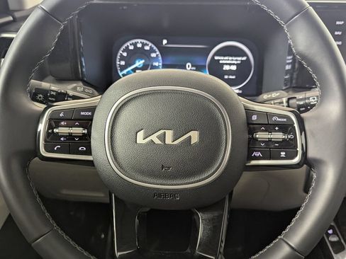 Used 2022 Kia Sorento S w/ Panoramic Sunroof Package FWD image 14