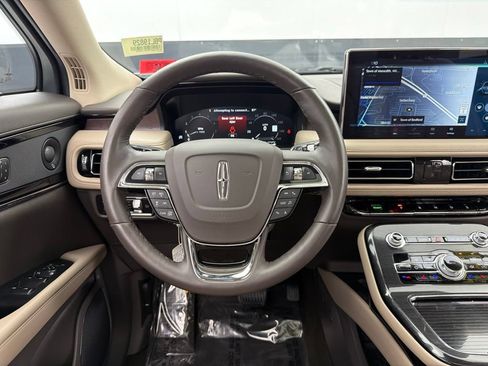 Used 2023 Lincoln Nautilus Reserve w/ Equipment Group 201A AWD/4WD image 8
