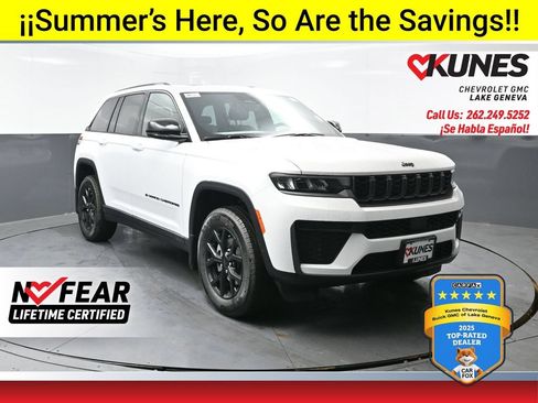 Used 2026 Jeep Grand Cherokee Altitude AWD/4WD image 1