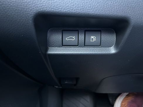 New 2026 Toyota Crown Platinum image 17