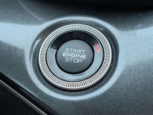 Used 2021 Jeep Grand Cherokee L Laredo image 20