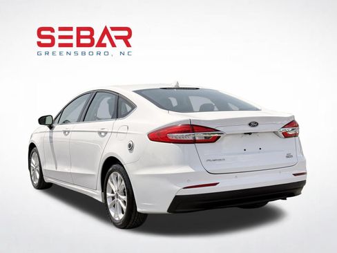 Used 2020 Ford Fusion SE FWD image 8