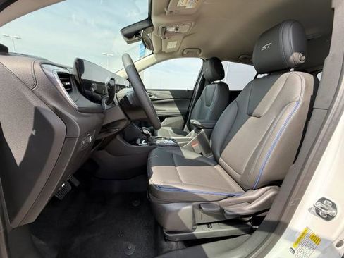 New 2026 Buick Encore GX Sport Touring image 17