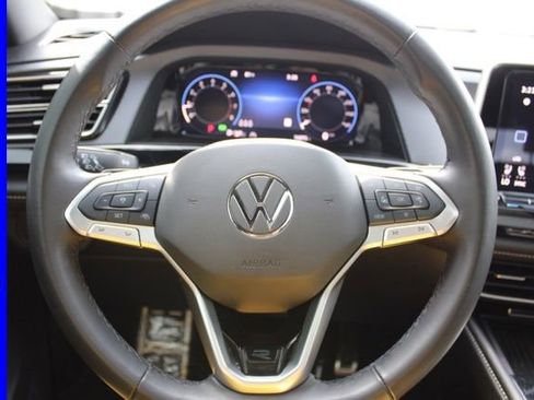 Used 2025 Volkswagen Atlas Cross Sport SEL R-Line AWD/4WD image 31