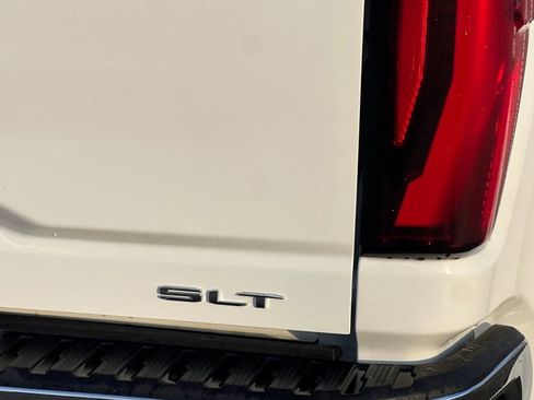 Used 2026 GMC Sierra 3500 SLT w/ SLT Premium Package image 23