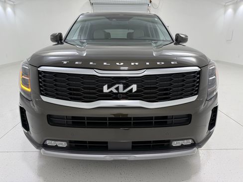 Used 2022 Kia Telluride SX w/ Towing Package image 2