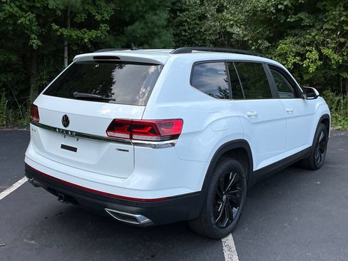 Used 2023 Volkswagen Atlas SE w/ Panoramic Sunroof Package AWD/4WD image 5