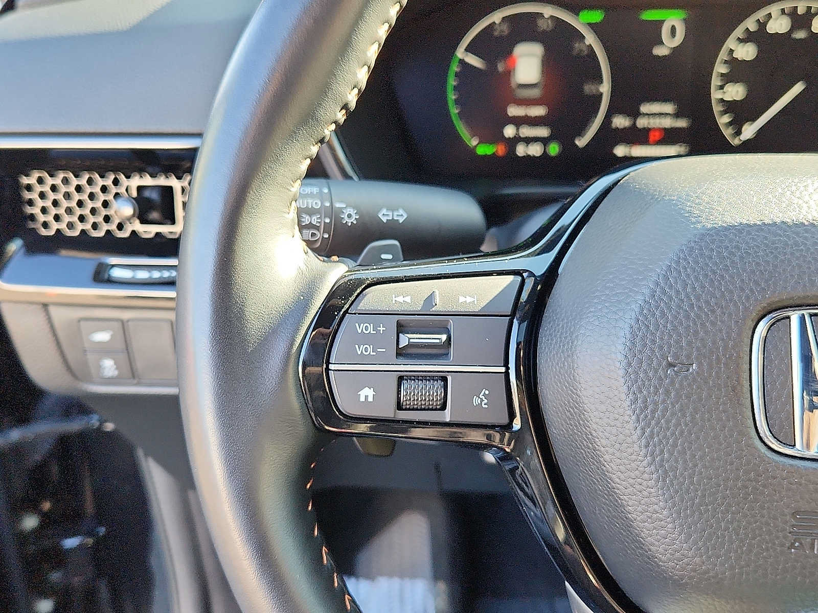 Certified 2025 Honda CR-V Sport Touring image 19