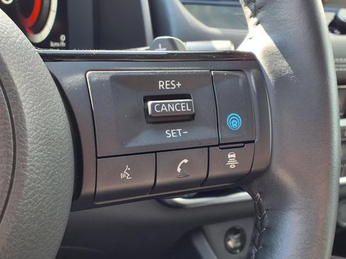 Used 2024 Nissan Rogue SL w/ SL Premium Package FWD image 23