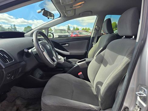 Used 2012 Toyota Prius Three FWD image 22