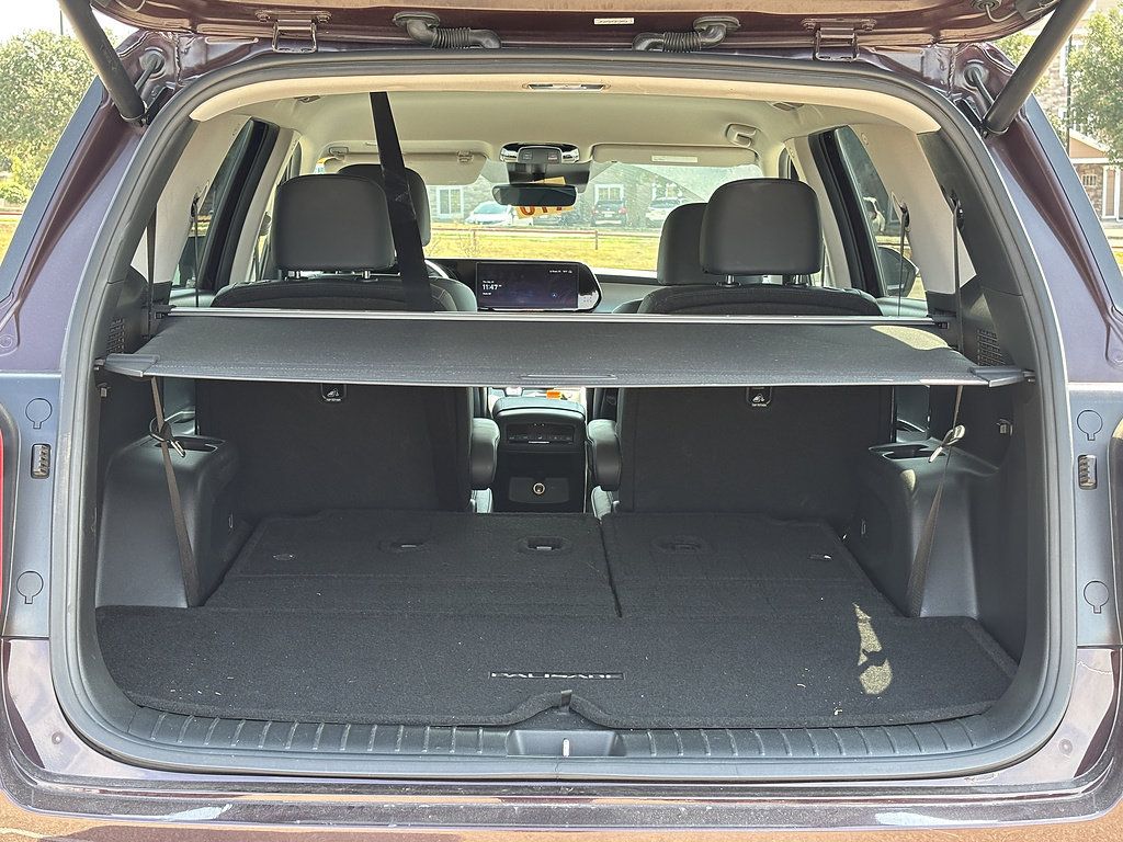 Used 2023 Hyundai Palisade SEL w/ Cargo Package FWD image 6