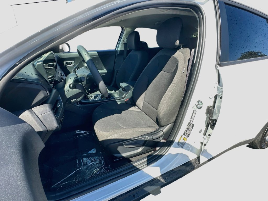 New 2026 Kia K4 FWD image 19