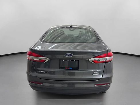 Used 2020 Ford Fusion SE FWD image 8