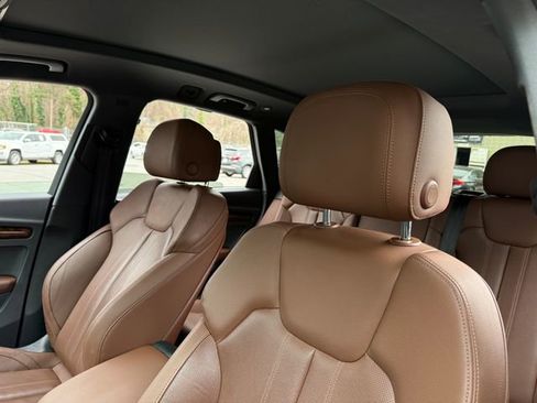 Used 2018 Audi Q5 2.0T Premium Plus w/ Premium Plus Package image 14