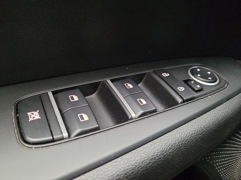 Used 2023 Kia Forte LXS FWD image 27