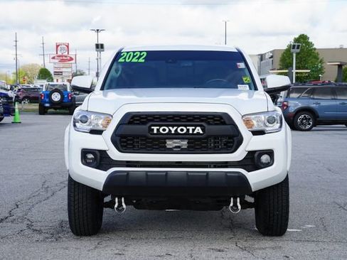 Used 2022 Toyota Tacoma 4x4 Double Cab image 2