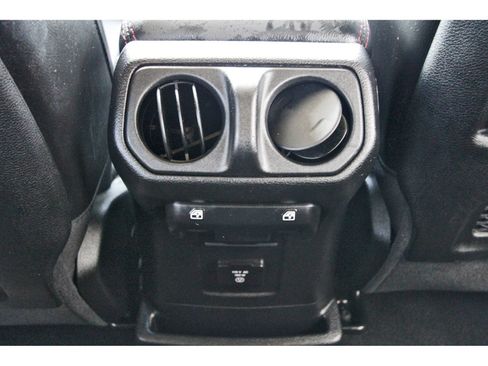 Used 2021 Jeep Wrangler Unlimited Rubicon w/ Steel Bumper Group AWD/4WD image 15
