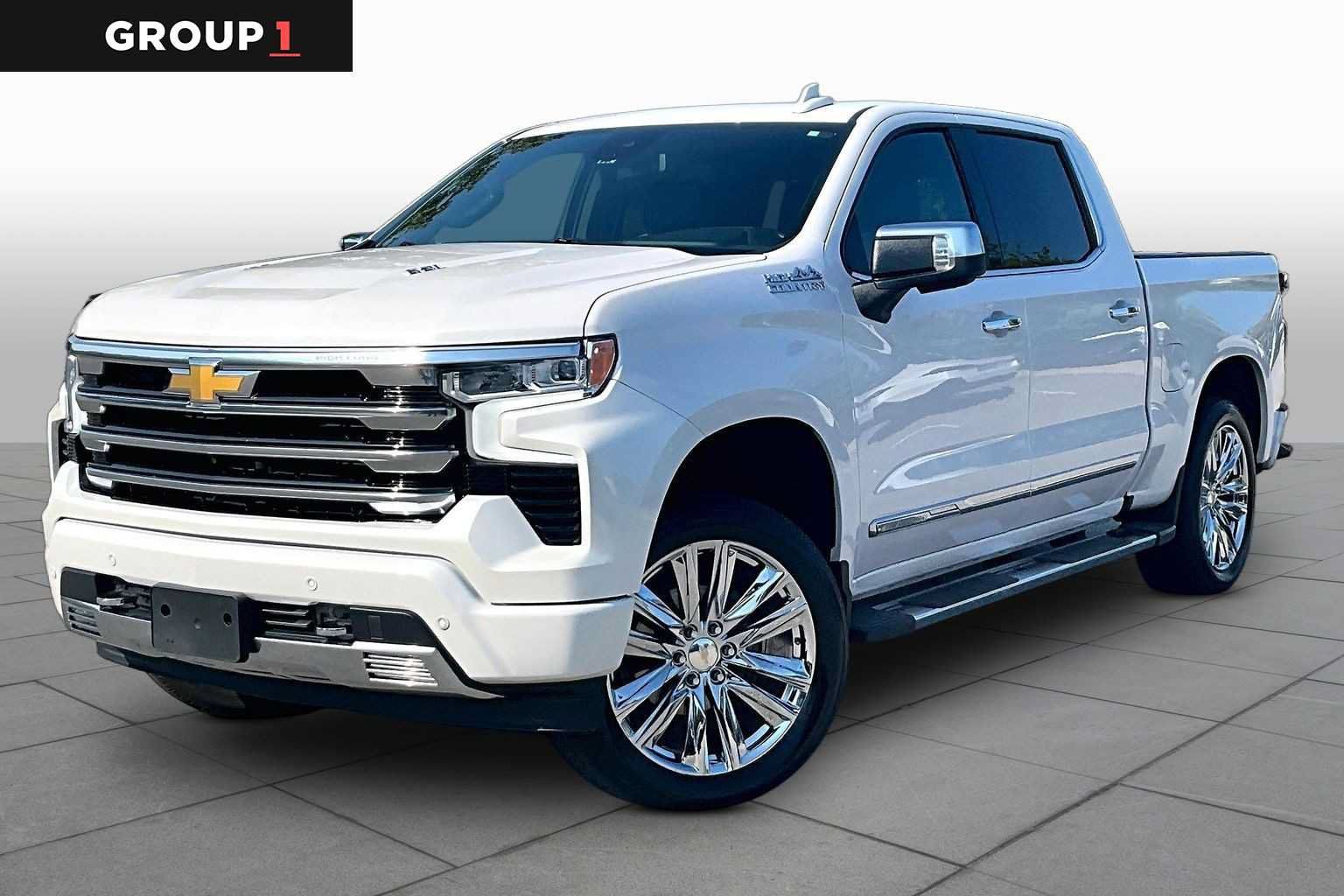 Used 2023 Chevrolet Silverado 1500 High Country w/ High Country Premium Package AWD/4WD image 1