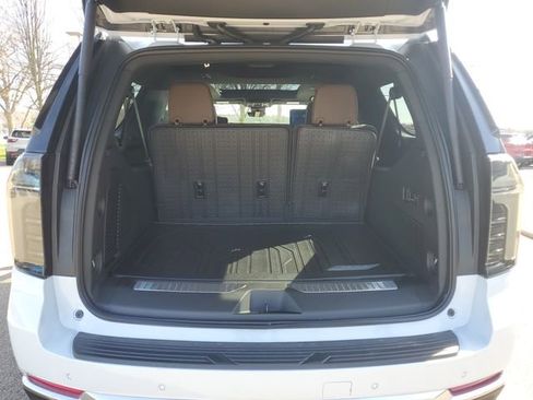 New 2026 Chevrolet Suburban High Country image 26