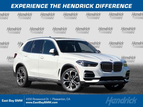 Used 2023 BMW X5 xDrive40i w/ Climate Comfort Package AWD/4WD image 1