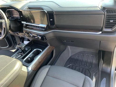 Used 2025 GMC Sierra 1500 Elevation w/ Preferred Package image 29