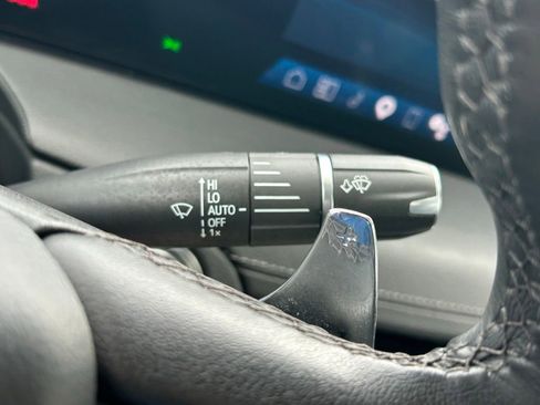 Used 2025 Cadillac CT5 Premium Luxury RWD image 30