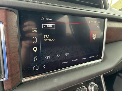 Used 2024 GMC Yukon XL Denali Ultimate AWD/4WD image 15