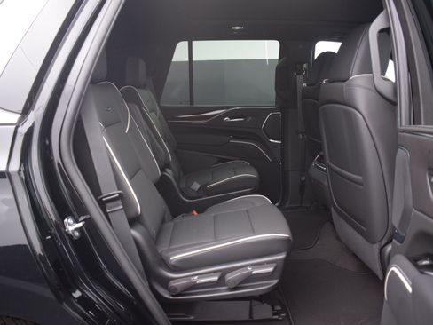 New 2024 Cadillac Escalade Premium Luxury image 12