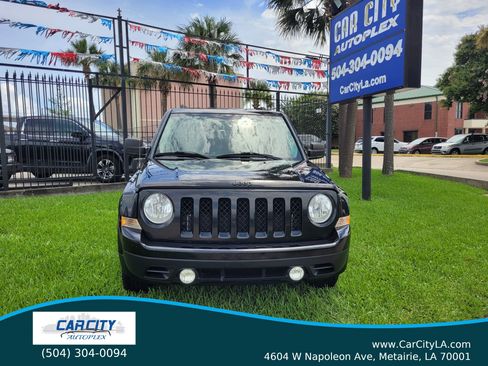 Used 2015 Jeep Patriot Sport w/ Power Value Group FWD image 2