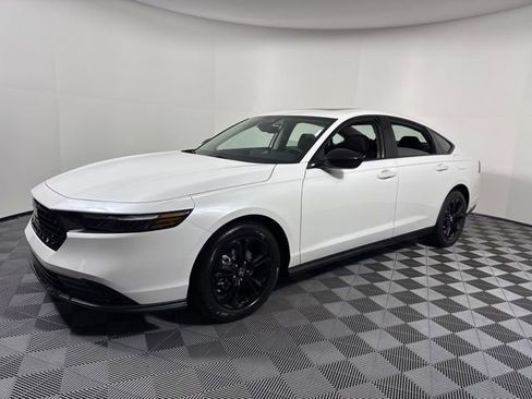 New 2025 Honda Accord SE image 12