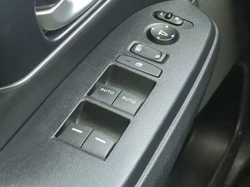 Used 2020 Honda CR-V Touring image 30
