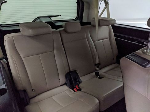 Certified 2024 Ford Expedition Max XLT image 21