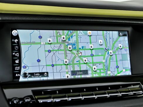 Used 2022 Rolls-Royce Cullinan w/ Dark Exterior Package image 33