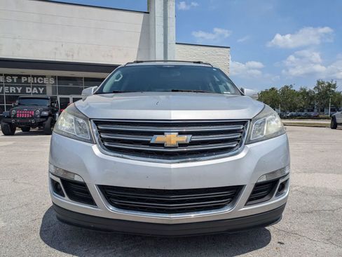 Used 2017 Chevrolet Traverse LT w/ Style and Technology Package AWD/4WD image 2