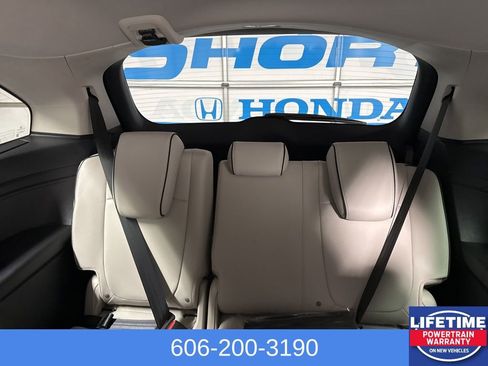 New 2026 Honda Odyssey Touring image 17
