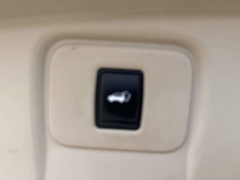 Used 2016 Nissan Murano SL w/ Cargo Package image 35