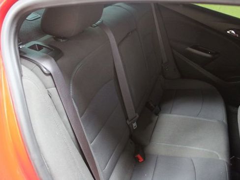 Used 2017 Chevrolet Cruze LT FWD image 9