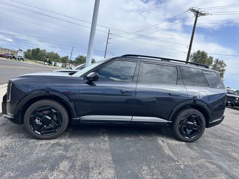 Used 2027 Kia Telluride EX X-Line AWD/4WD image 2