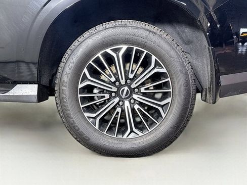 New 2025 Nissan Armada SL w/ Captain's Chari Seat Package image 29