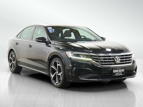 Used 2022 Volkswagen Passat 2.0T R-Line FWD image 7