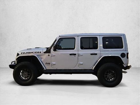 Used 2022 Jeep Wrangler Unlimited Rubicon w/ Xtreme Recon 35" Tire Package image 9