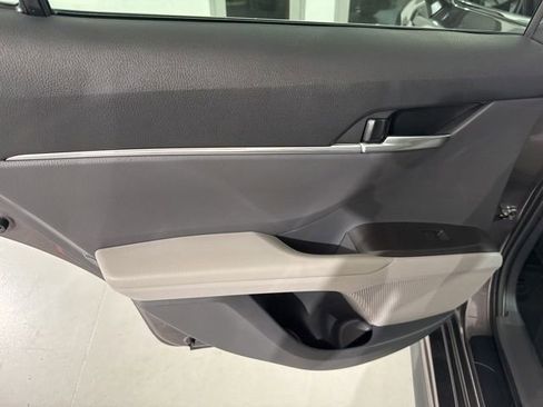 Used 2023 Toyota Camry SE FWD image 16