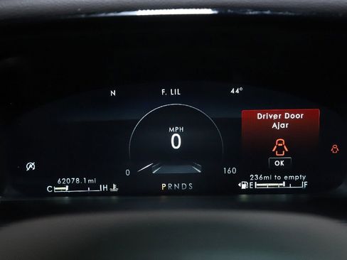 Used 2022 Lincoln Nautilus Reserve image 25