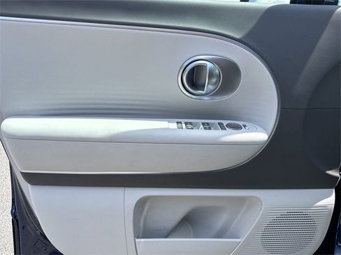 New 2026 Hyundai Ioniq 9 SE image 10