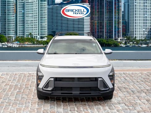 Used 2025 Hyundai Kona SEL image 2