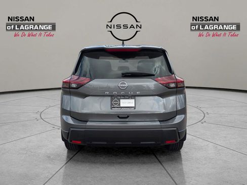 New 2026 Nissan Rogue SV FWD image 6
