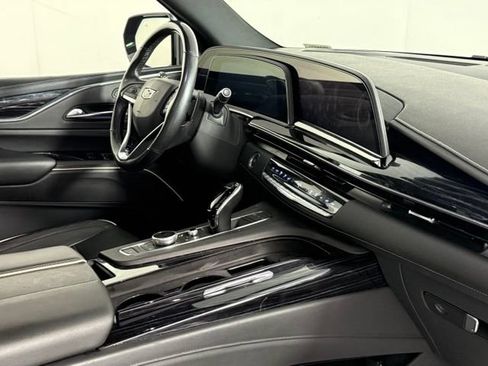 Used 2021 Cadillac Escalade ESV Sport RWD image 34