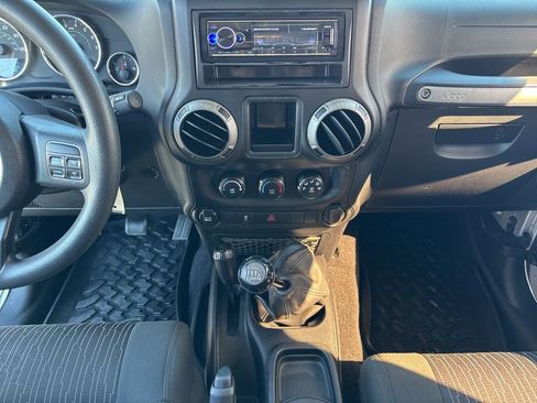 Used 2011 Jeep Wrangler Unlimited Sport image 33