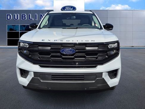 New 2026 Ford Expedition Active image 2