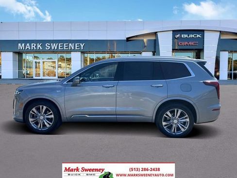 Used 2024 Cadillac XT6 Premium Luxury FWD image 1